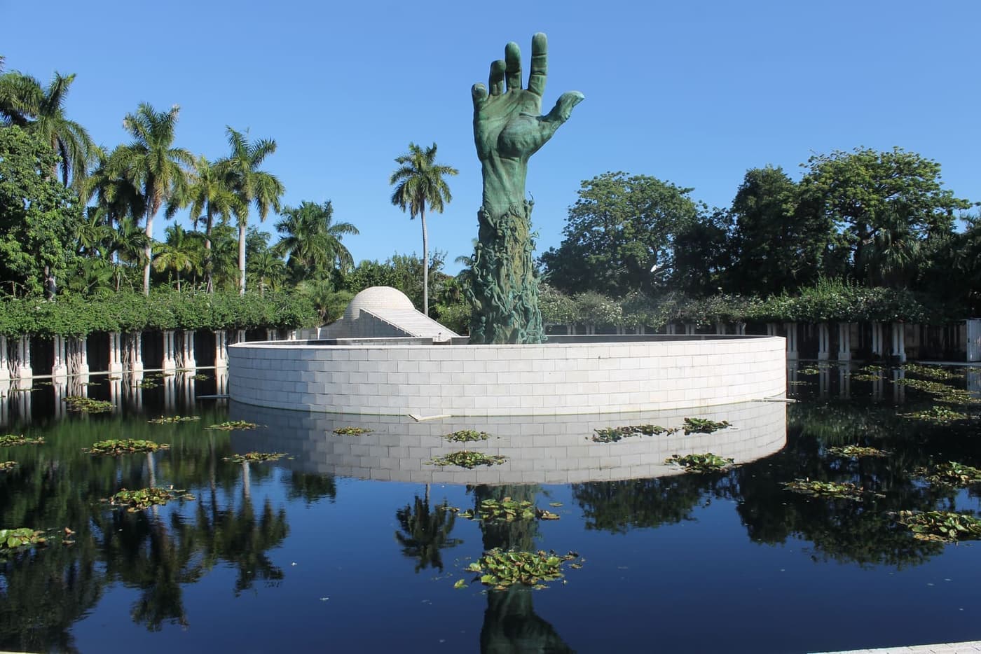 Holocaust Memorial - Miami Beach