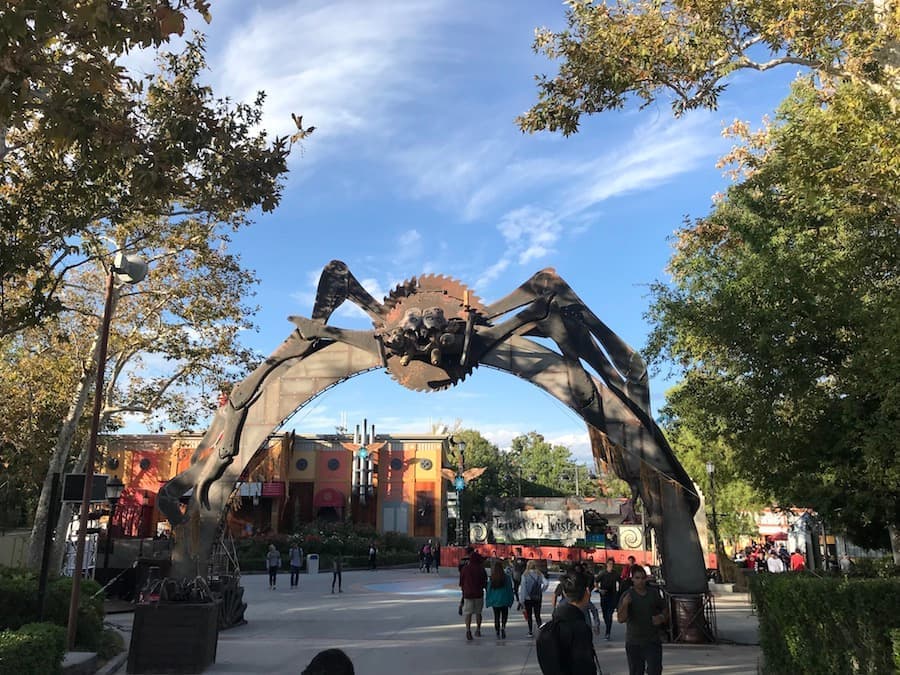 Amerika Yol Günlükleri Gün 10: Six Flags Magic Mountain — kapak görseli