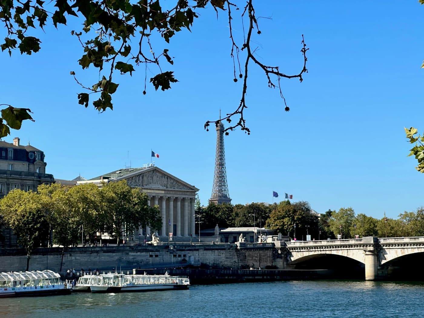 Paris Gezi Rehberi 2023 – Bir Daha Ne Zaman Gidiyoruz? — kapak görseli