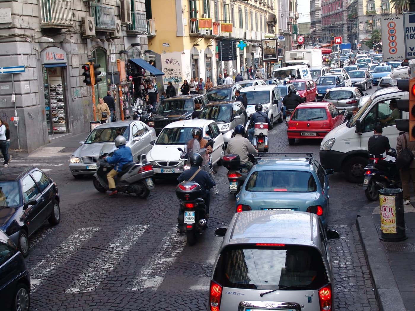 italy-traffic