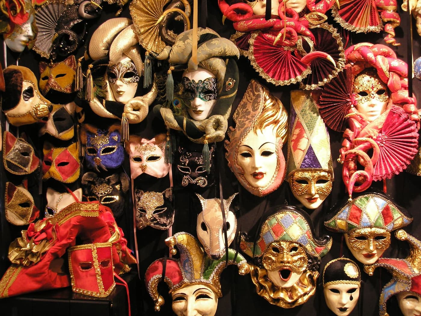 venetian_masks_iv_by_maluviam-d3h0lie